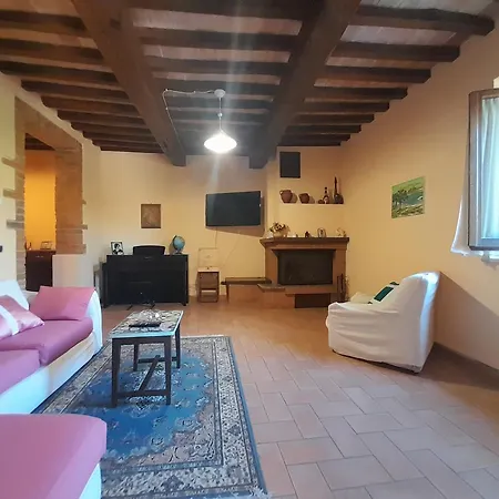Casal Dei Colli Holiday home *